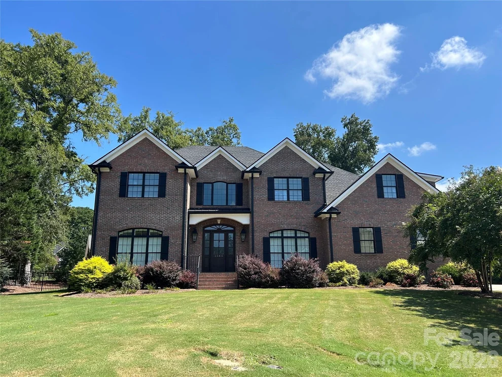 Unit for sale at 1686 Nestledown Court, Rock Hill, SC 29732