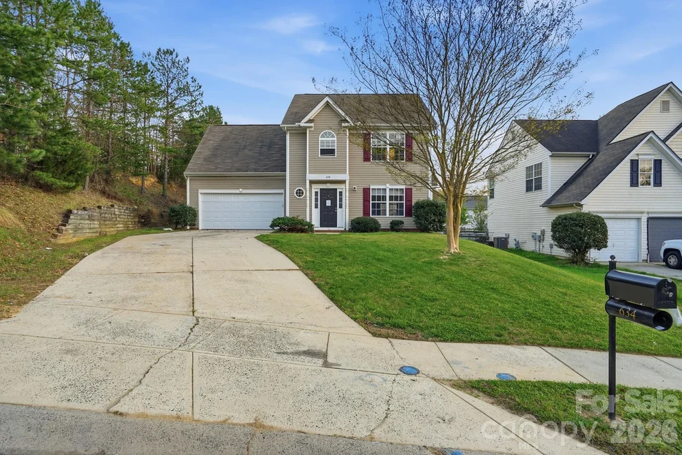 Unit for sale at 634 Longacre Drive, Charlotte, NC 28214