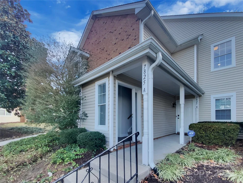 Unit for sale at 7825 Renaissance Court, Charlotte, NC 28226