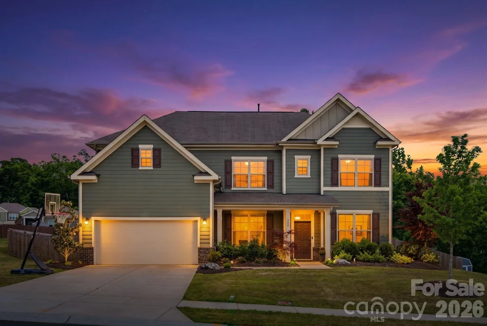 Unit for sale at 840 Oak Manor Drive SE, Concord, NC 28025