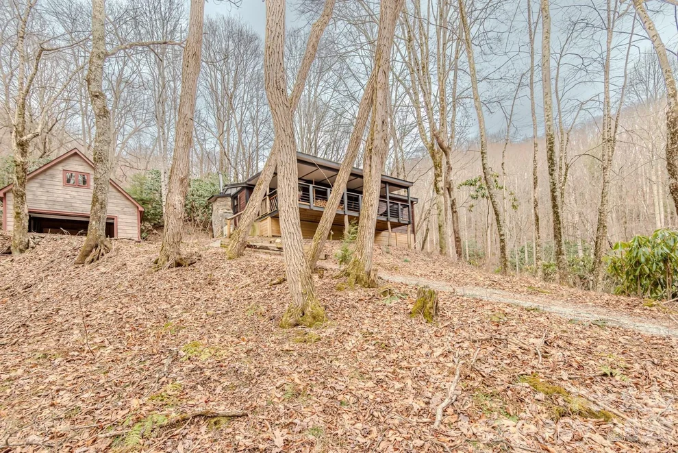 Unit for sale at 169 Samantha Springs Lane, Elk Park, NC 28622