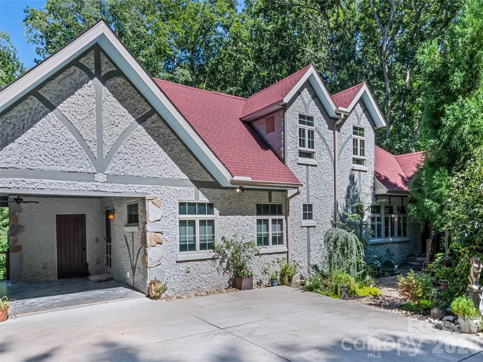Unit for sale at 379 Holston Village Road, Waynesville, NC 28786
