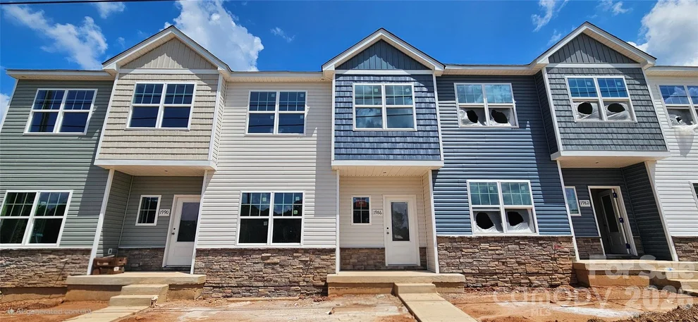 Unit for sale at 1968 W Davidson Avenue, Gastonia, NC 28052