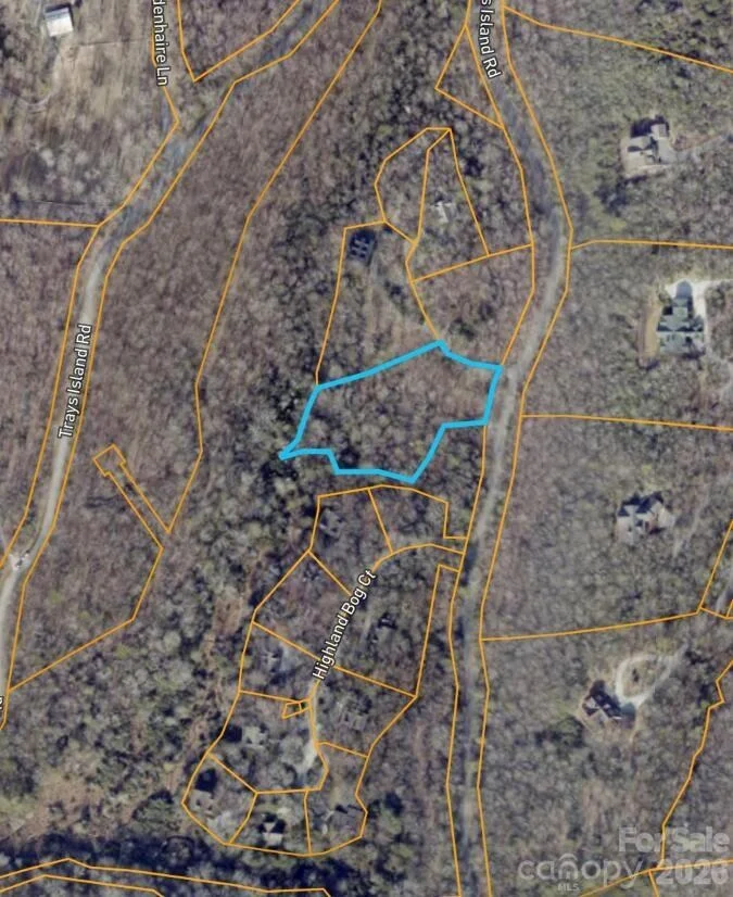 Unit for sale at 2619 Trays Island Road, Sapphire, NC 28774