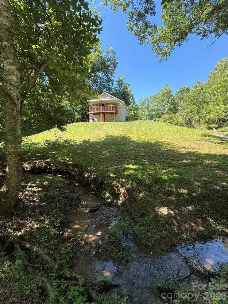Unit for sale at 1312 Meadowlane Drive NW, Lenoir, NC 28645