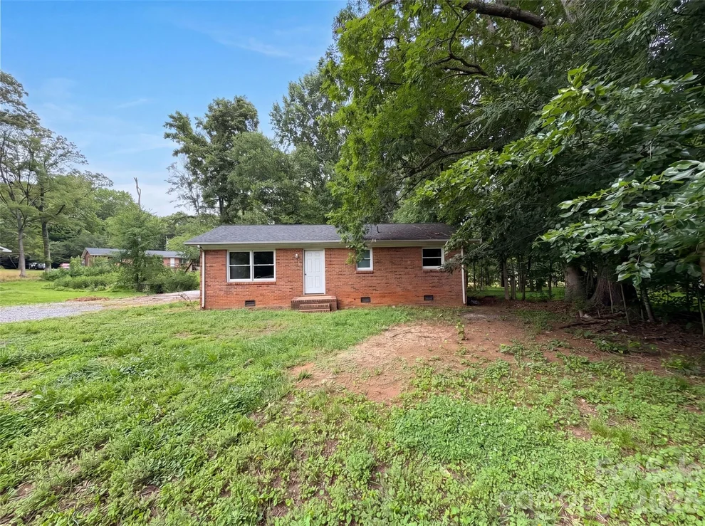 Unit for sale at 3806 Vanderburg Drive S, Concord, NC 28025