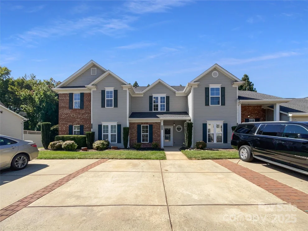Unit for sale at 9065 Cinnabay Drive, Charlotte, NC 28216