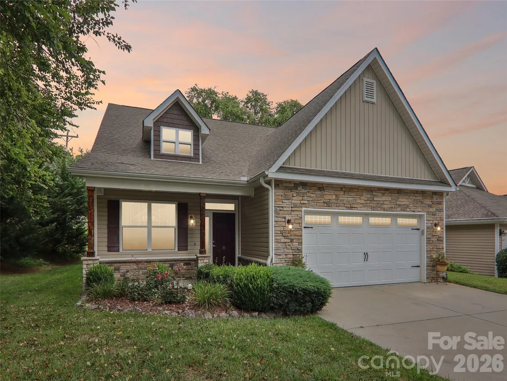 Unit for sale at 11 Eagle Pointe Way, Flat Rock, NC 28731