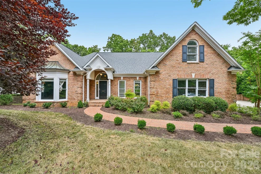 Unit for sale at 5609 Camilla Drive, Charlotte, NC 28226