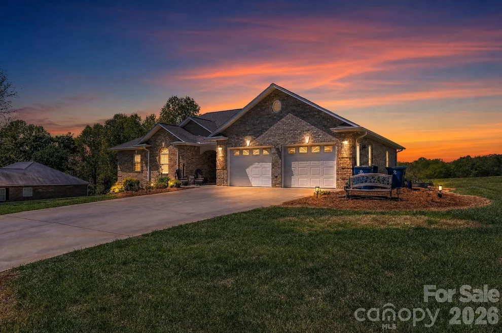 Unit for sale at 5507 Land Harbour Drive, Granite Falls, NC 28630