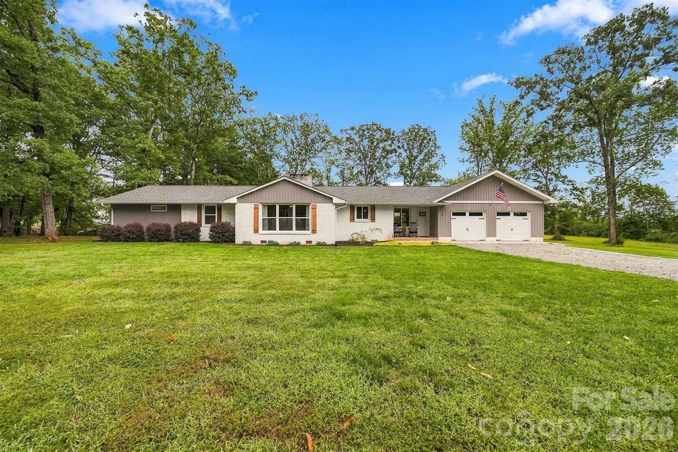 Unit for sale at 118 Chestnut Oak Road, Union Grove, NC 28689