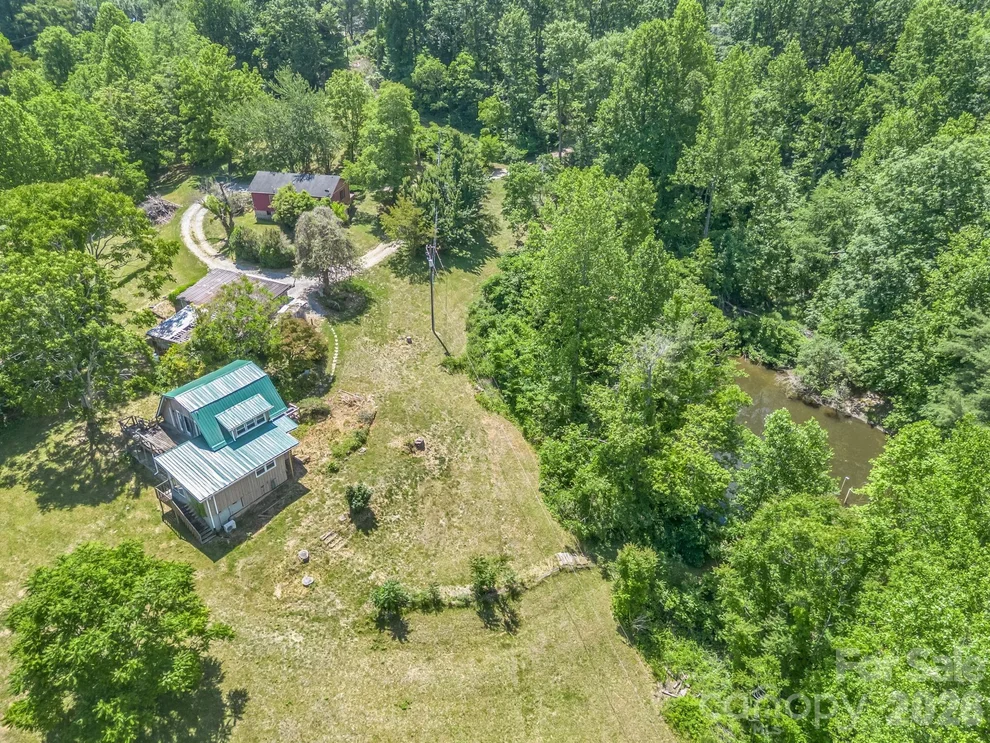 Unit for sale at 255 & 257 Crescent Street, Saluda, NC 28773