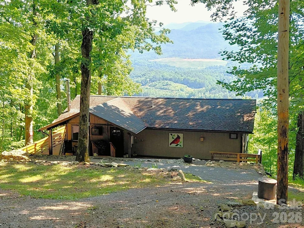 Unit for sale at 314 Blackberry Lane, Clyde, NC 28721