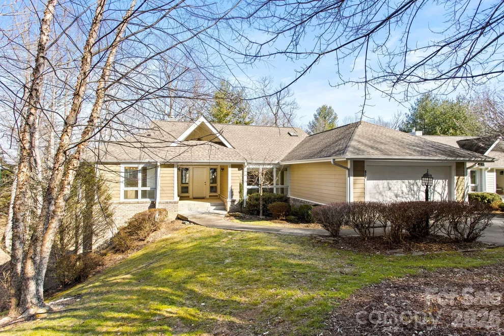 Unit for sale at 514 Cobblestone Lane, Flat Rock, NC 28731