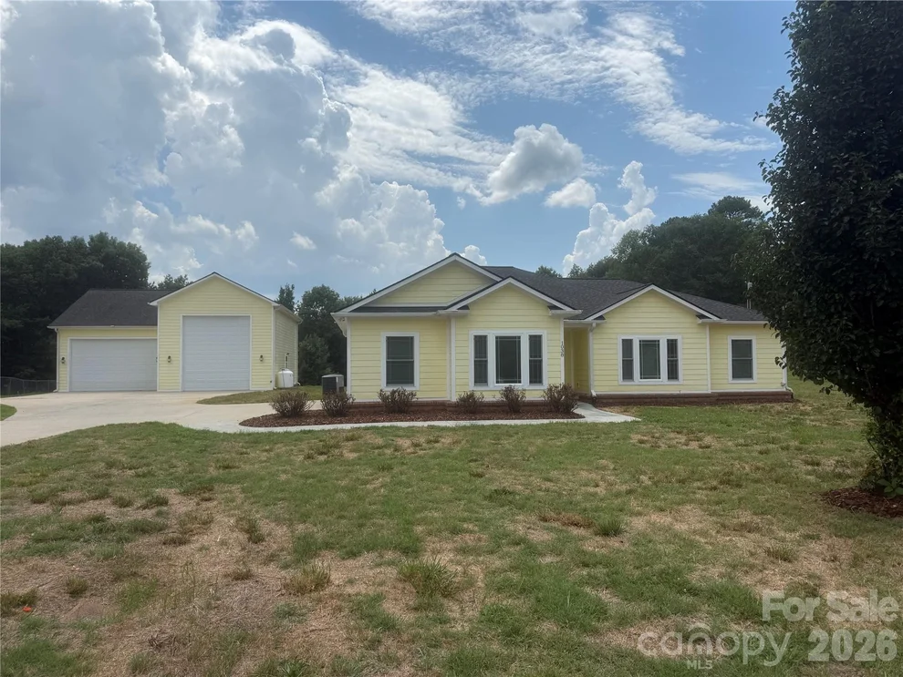Unit for sale at 1038 Steel Bridge Road, Mooresboro, NC 28114