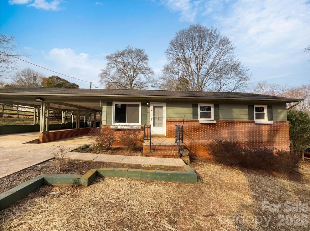 Unit for sale at 310 Mitchell Street, Belmont, NC 28012