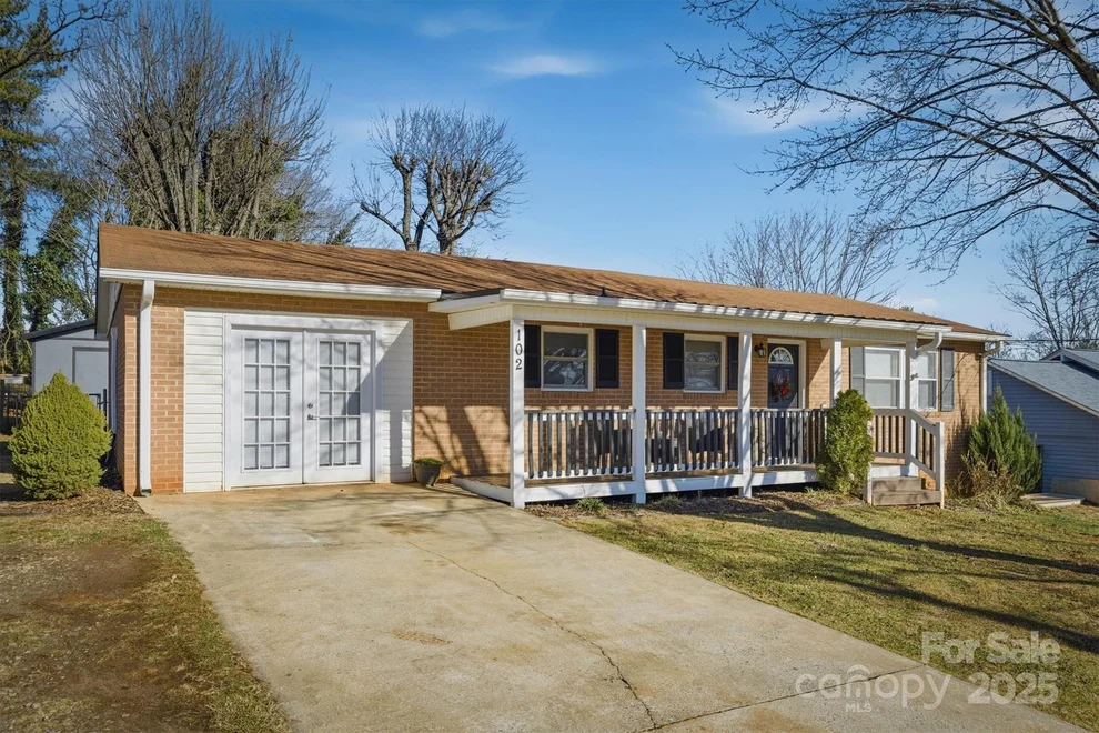 Unit for sale at 102 Page Street, Morganton, NC 28655