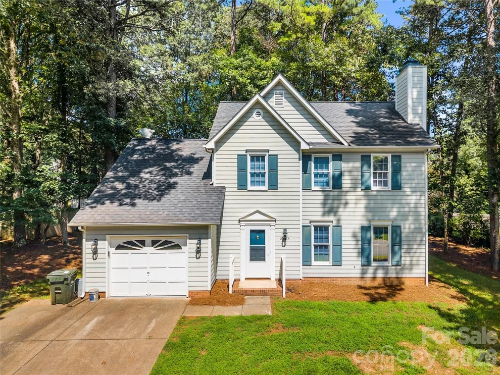 Unit for sale at 2708 Kirkholm Drive, Matthews, NC 28105