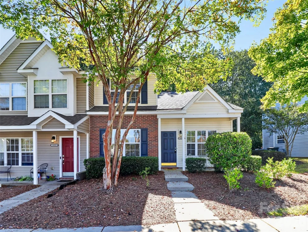 Unit for sale at 16931 Greenlawn Hills Court, Charlotte, NC 28213