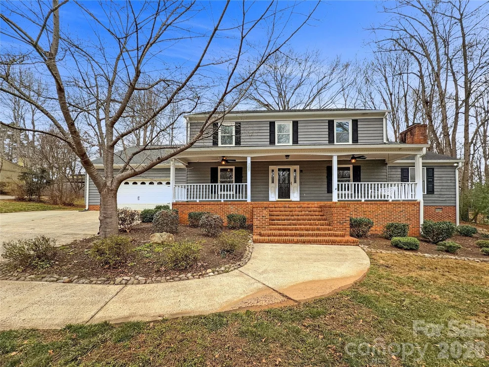 Unit for sale at 3029 Southampton Circle, Gastonia, NC 28056