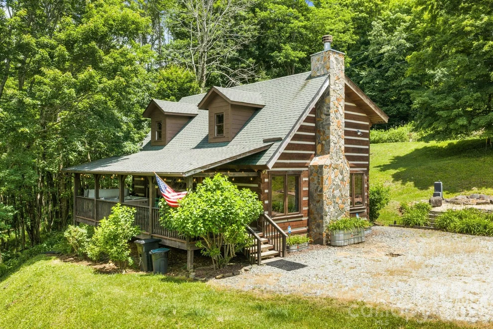 Unit for sale at 122 Cedar Cove Lane, Zionville, NC 28698