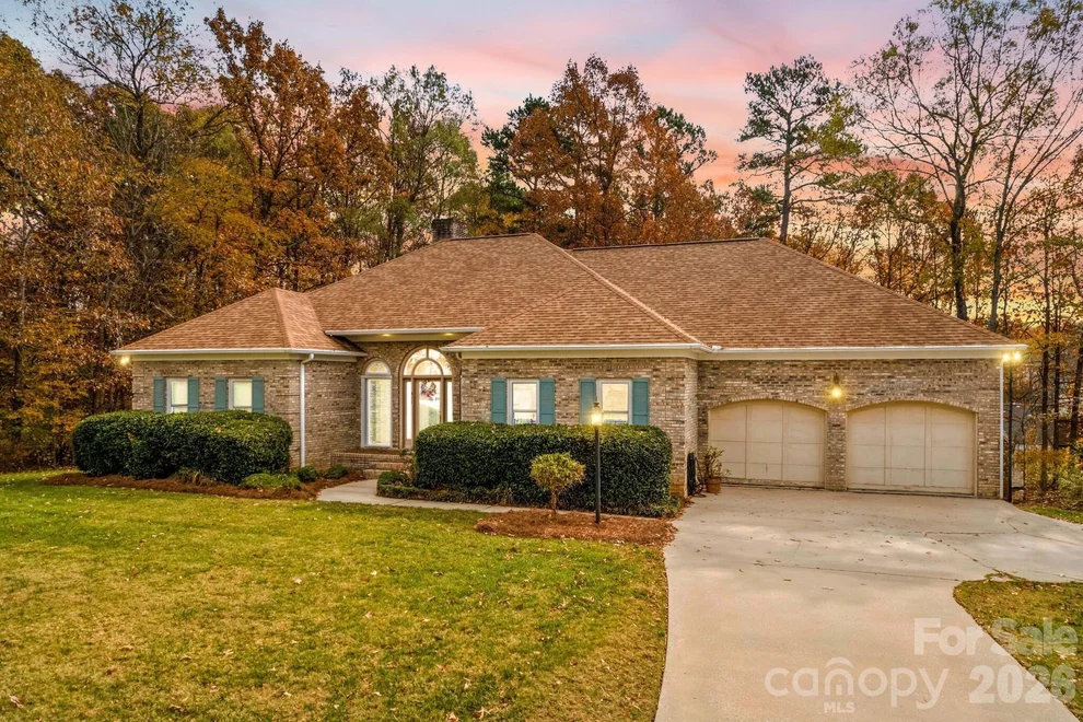 Unit for sale at 411 Wildwood Drive, Salisbury, NC 28146