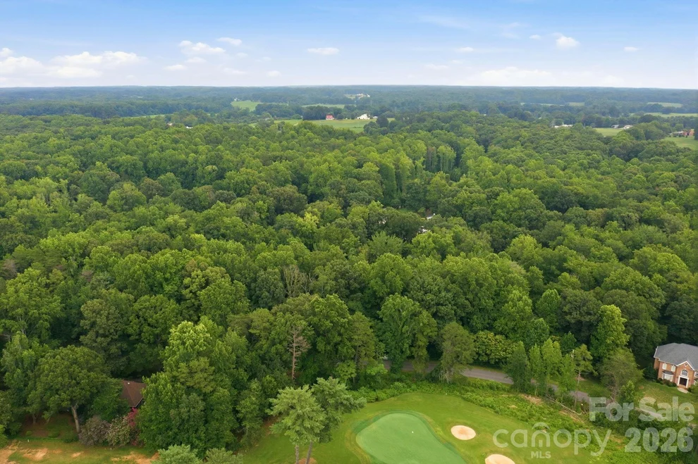 Unit for sale at 705 St Andrews Road, Statesville, NC 28625