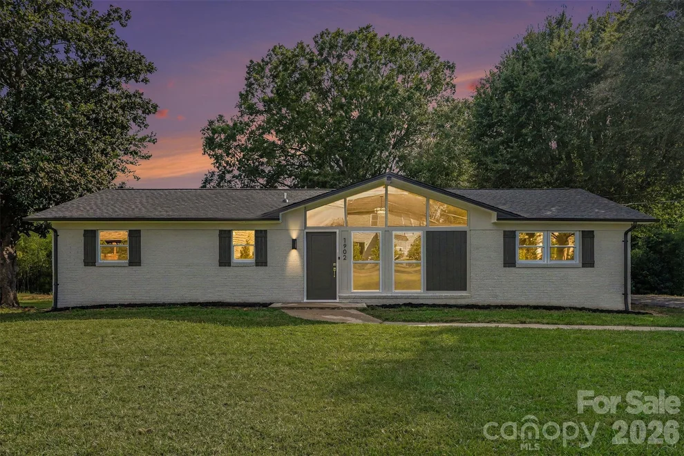 Unit for sale at 1902 19th Avenue NE, Hickory, NC 28601