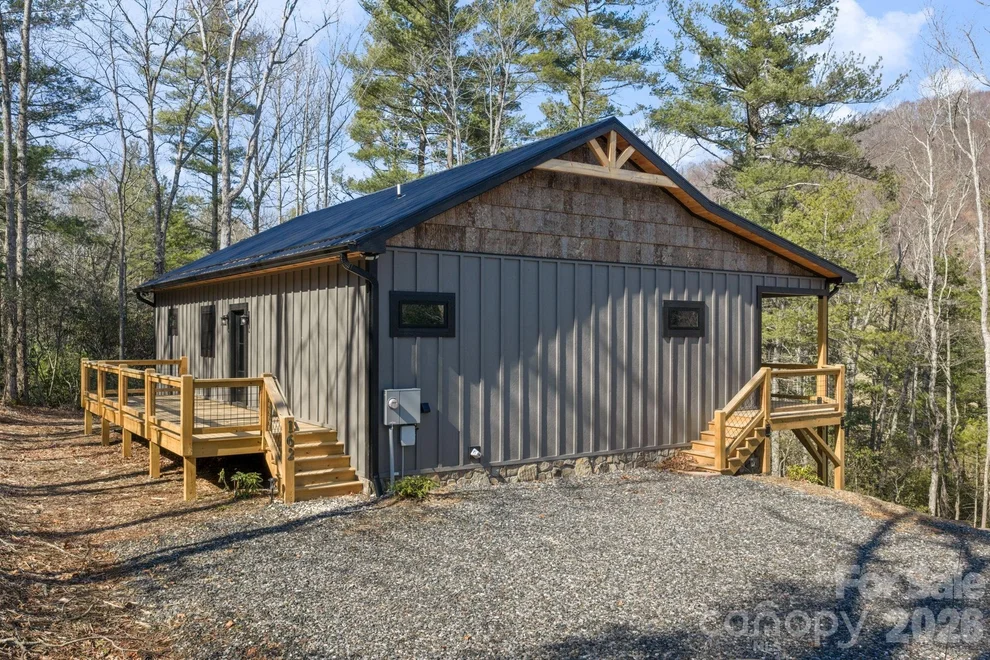 Unit for sale at 162 Shady Oak Lane, West Jefferson, NC 28694