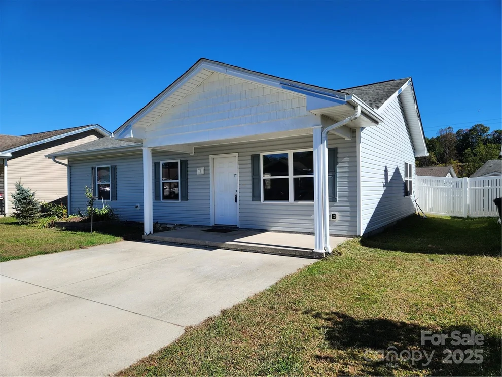 Unit for sale at 71 Volunteer Way Drive, East Flat Rock, NC 28726