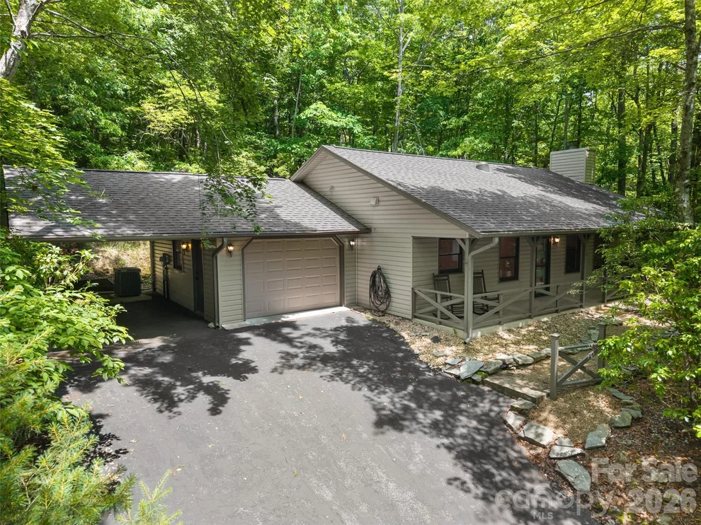 Unit for sale at 90 Cheestoonaya Way, Brevard, NC 28712