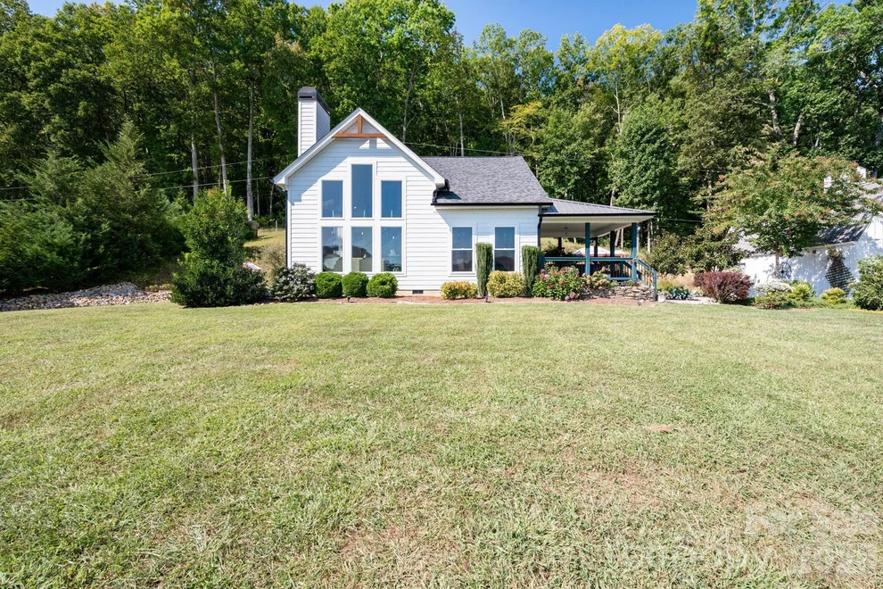 Unit for sale at 658 Pleasant Grove Church Road, Hendersonville, NC 28739