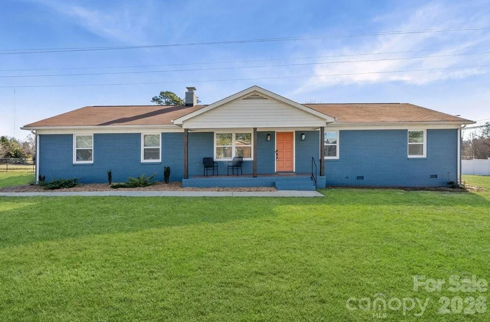 Unit for sale at 16808 Knoxwood Drive, Huntersville, NC 28078
