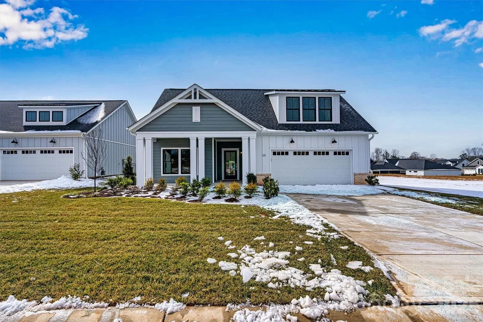 Unit for sale at 169 Alenda Lux Circle, Mooresville, NC 28115