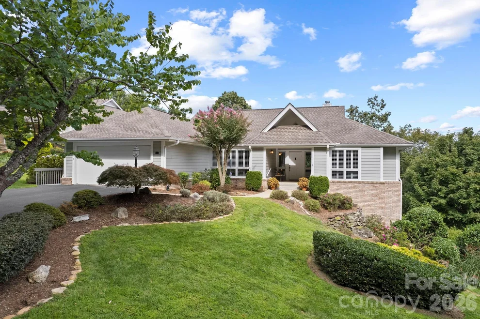 Unit for sale at 414 Ledgemont Court, Flat Rock, NC 28731