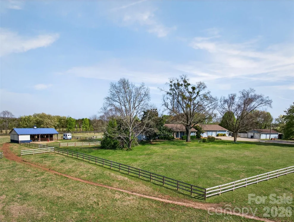 Unit for sale at 341 Ridings Road, Chesnee, SC 29323