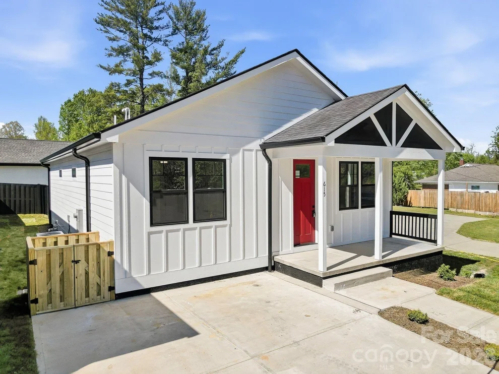 Unit for sale at 615 W Allen Street, Hendersonville, NC 28739