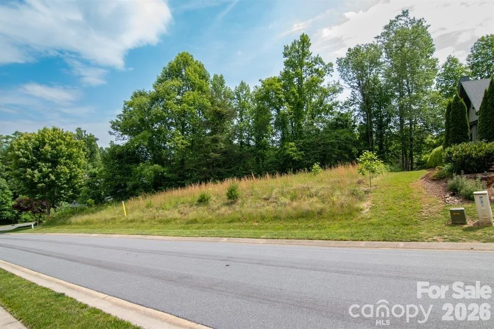 Unit for sale at 35 Cottage Settings Lane, Black Mountain, NC 28711