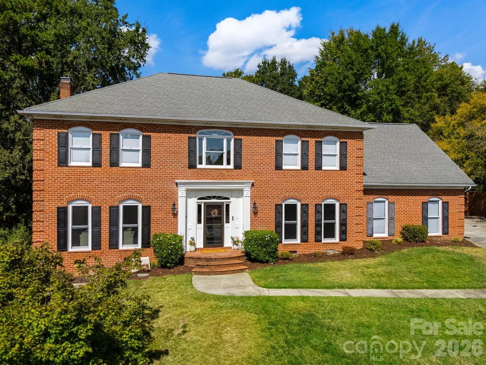Unit for sale at 1006 Chelsea Place, Matthews, NC 28105