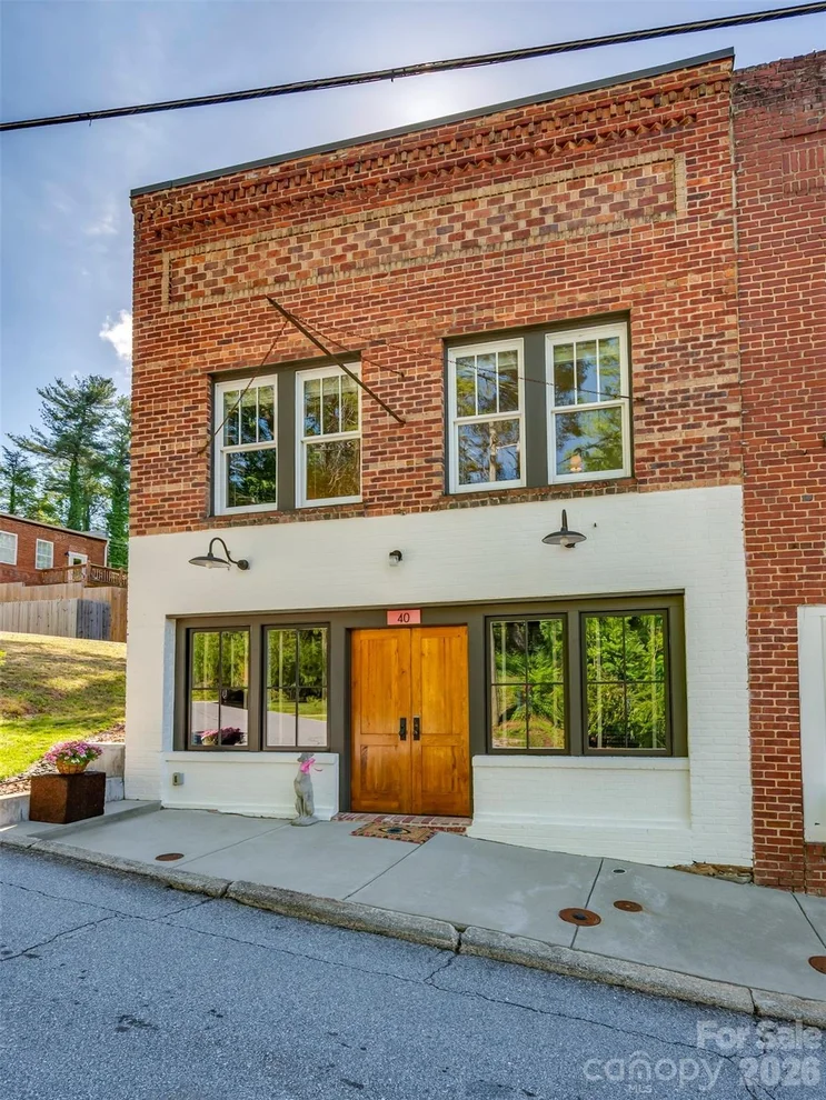 Unit for sale at 40 Church Street, Saluda, NC 28773