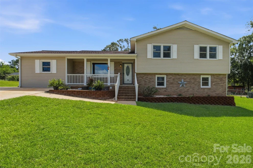 Unit for sale at 220 Hunstanton Drive, Winnsboro, SC 29180
