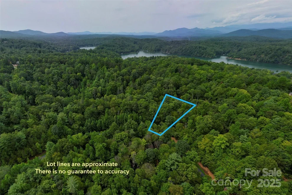 Unit for sale at 377 Harborside Drive, Nebo, NC 28761