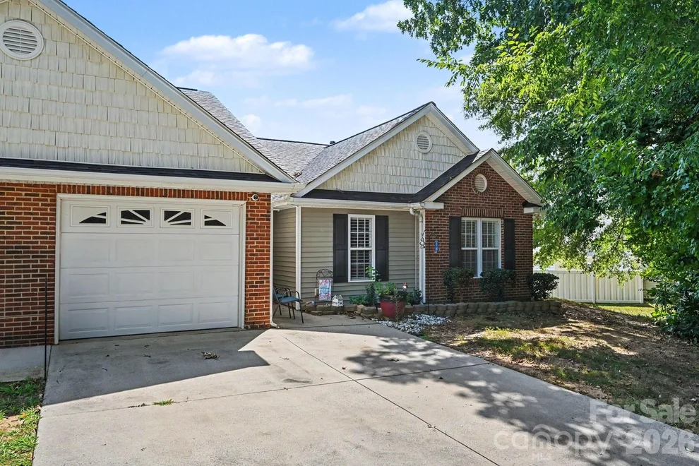 Unit for sale at 219 Edinburgh Court, Mount Holly, NC 28120