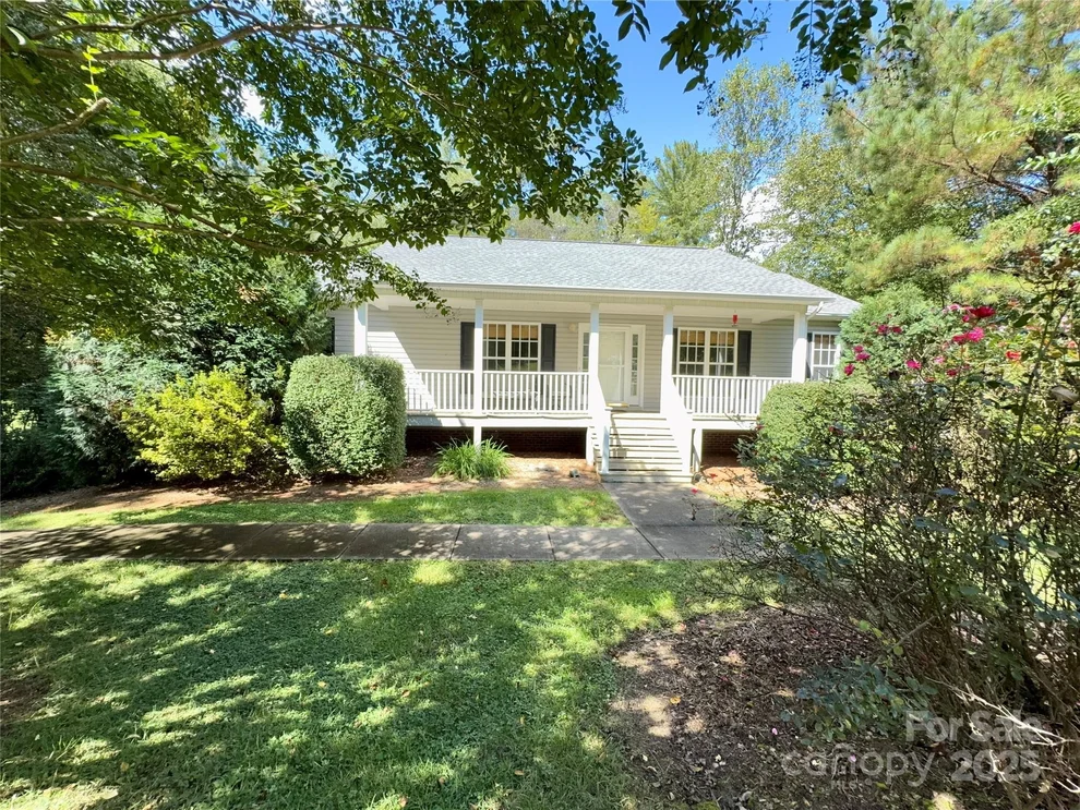 Unit for sale at 109 Doe Run, Morganton, NC 28655
