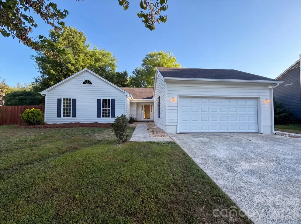 Unit for sale at 1667 Crestdale Road, Rock Hill, SC 29732