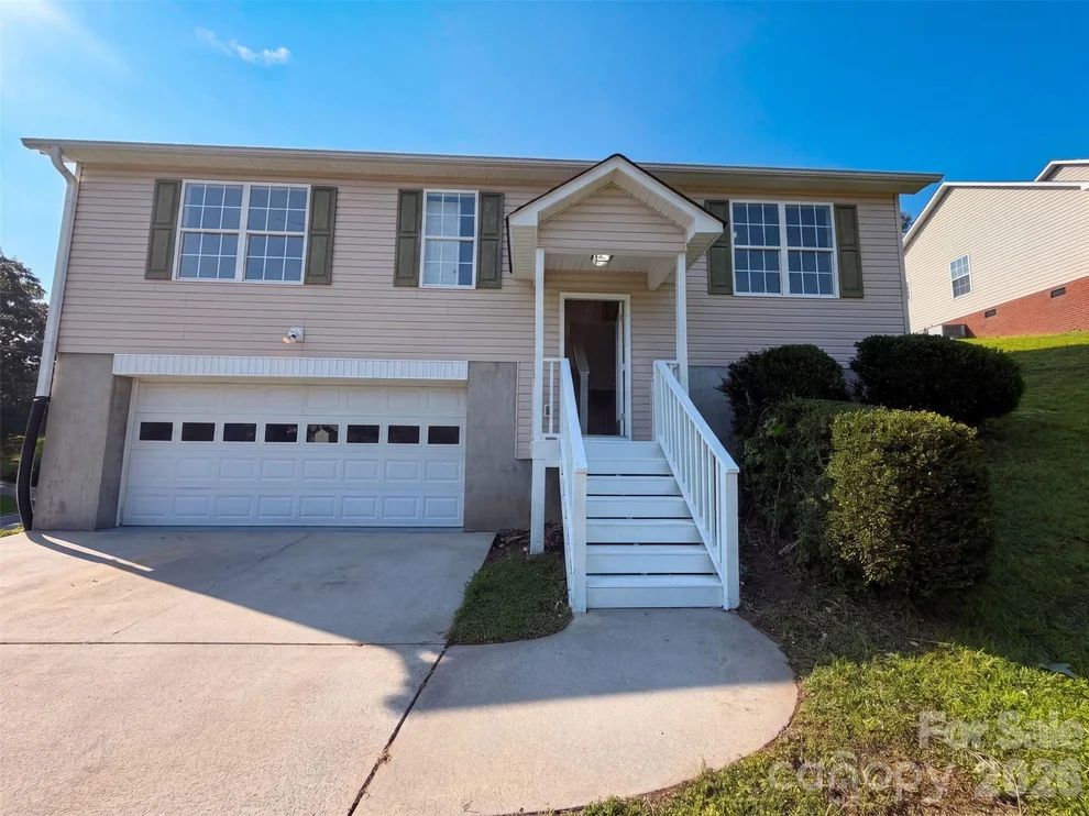 Unit for sale at 1667 Oakview Way, Rock Hill, SC 29730