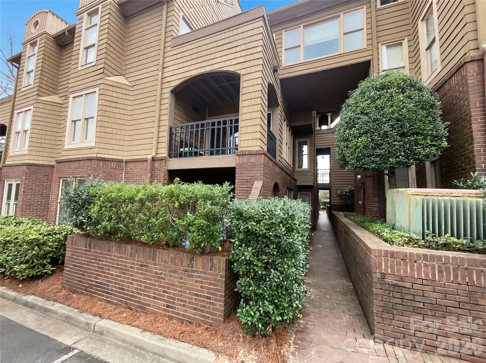 Unit for sale at 1101 E Morehead Street, Charlotte, NC 28204