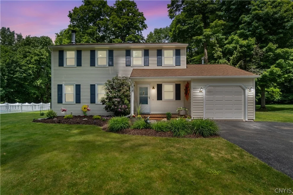 Unit for sale at 5 Ironwood Drive, Schroeppel, NY 13132