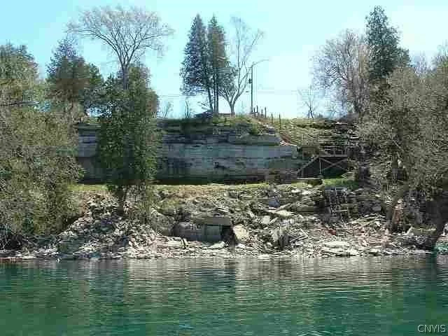 Unit for sale at 28 Daniels Lane, Hammond, NY 13646