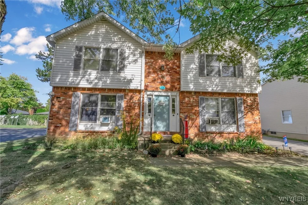 Unit for sale at 918 Remington Drive, North Tonawanda, NY 14120